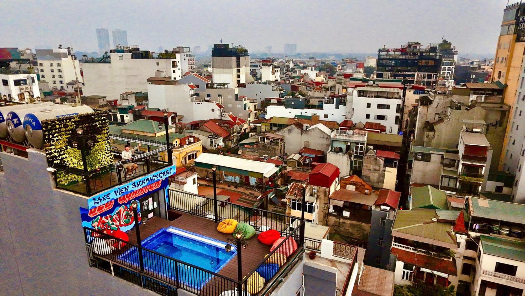 Lakeview Backpackers Hostel & Rooftop Bar 하노이 외부 사진